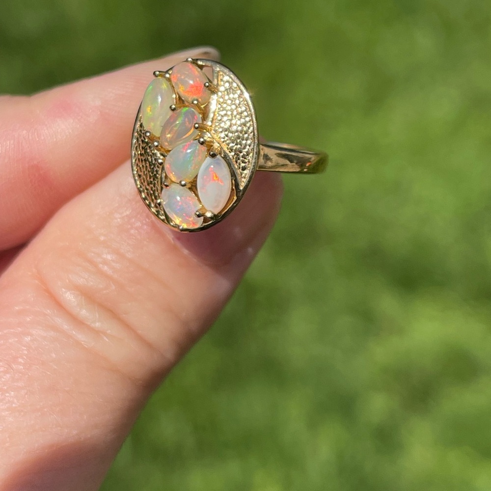 Ethiopian Welo Opal ring - Picture 3 of 7